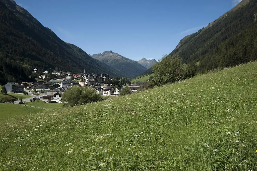 Alphotel Garni Salner Ischgl
