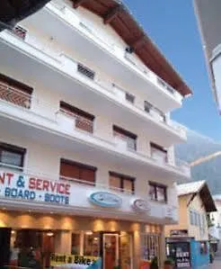 Alphotel Garni Salner Ischgl 4*,