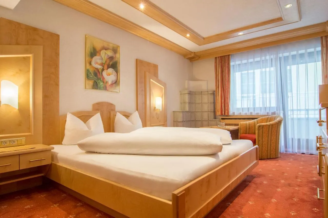 Alphotel Garni Salner Ischgl Hotel