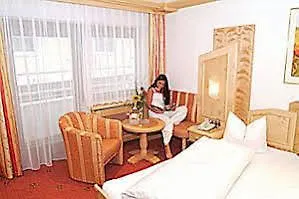 **** Hotel Alphotel Garni Salner Ischgl Rakousko
